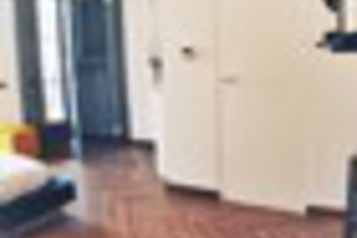Room 68 of 147