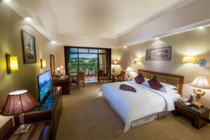 Room 19 of 50