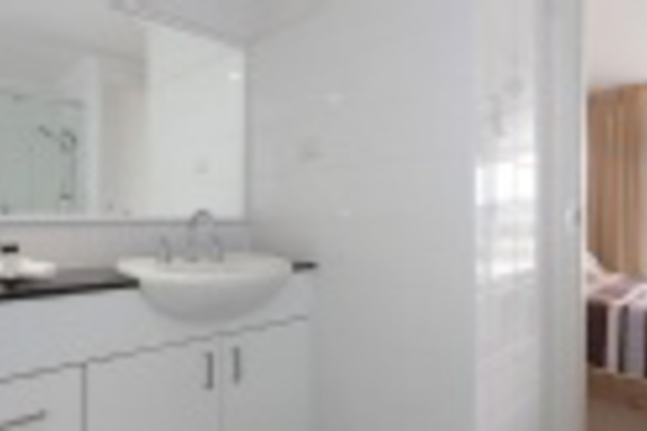 Room 65 of 276