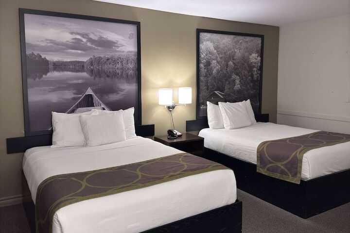 1 King Bed Suite (9 of 9)