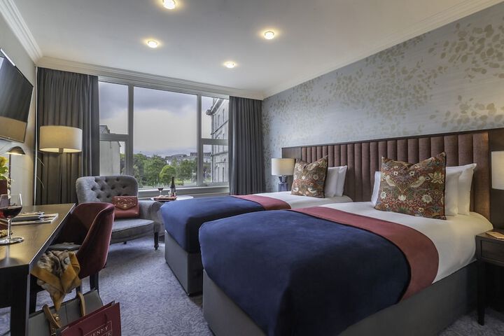 Room 4 of 29