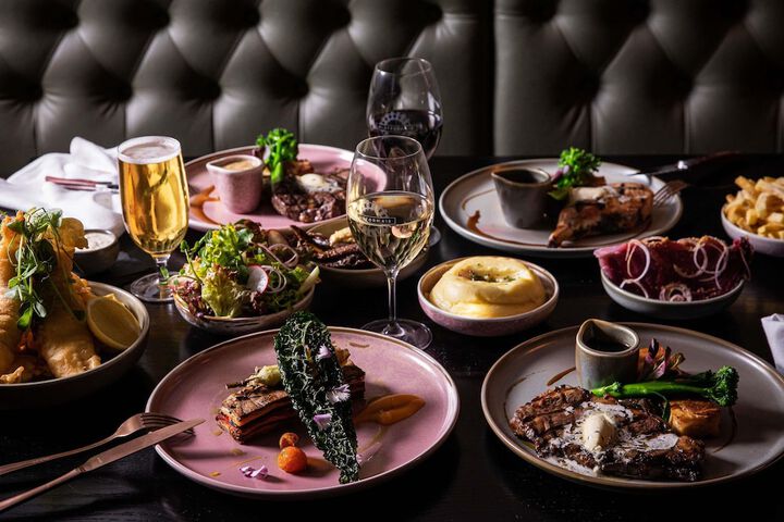 Dining 91 of 163