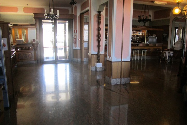 Hotel Interior 6 of 63