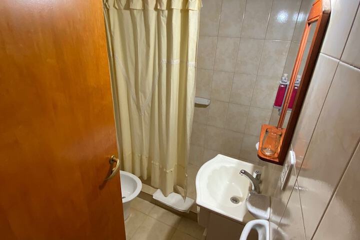 Room 8 of 12