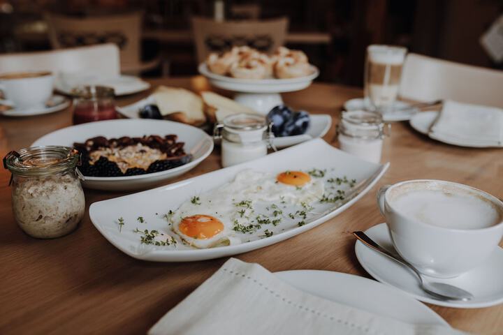Breakfast/Coffee Service 44 of 59