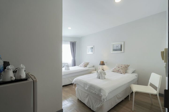 Room 105 of 216