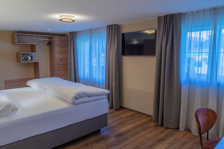 Room 35 of 125
