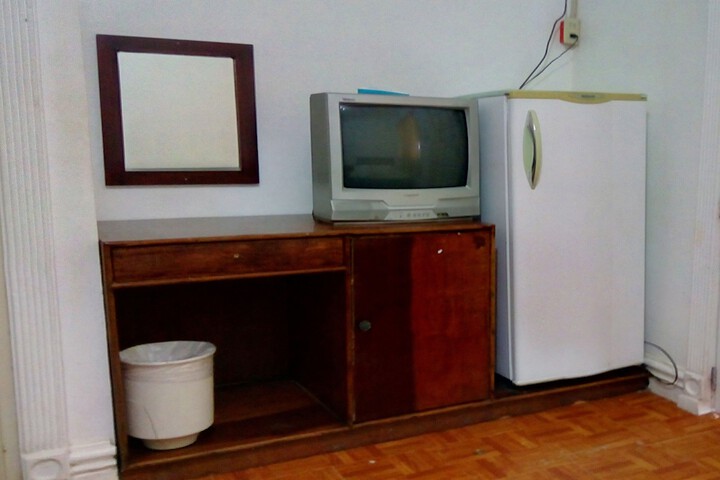 Room 13 of 14