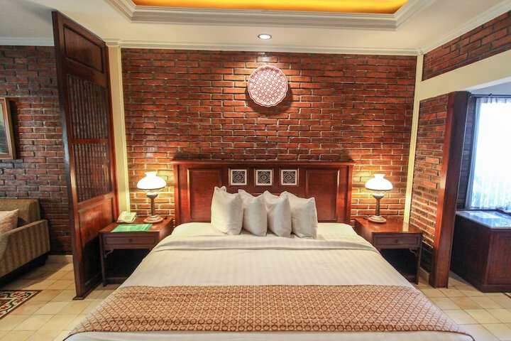 Room 19 of 43