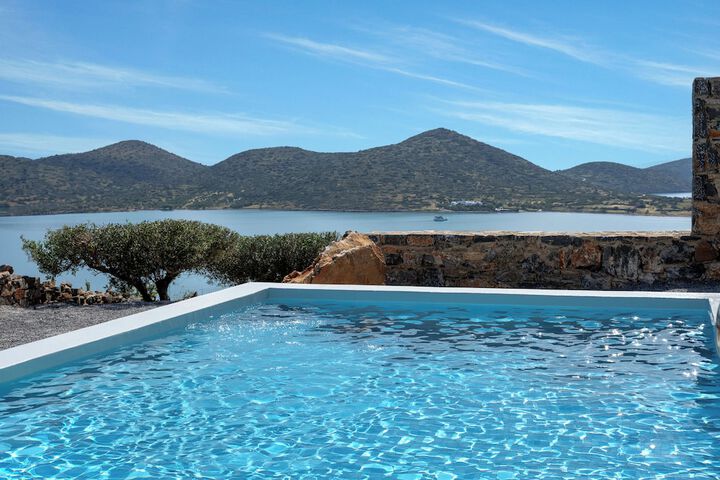 Pool 85 of 134
