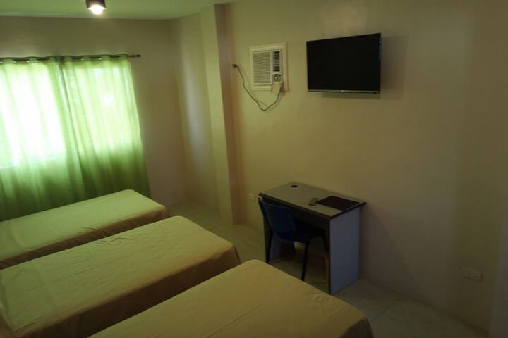 Room 11 of 83