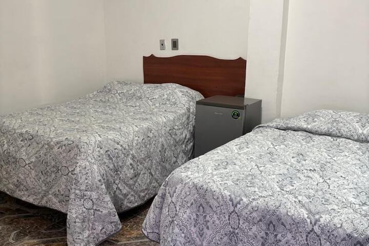 Room 2 of 31