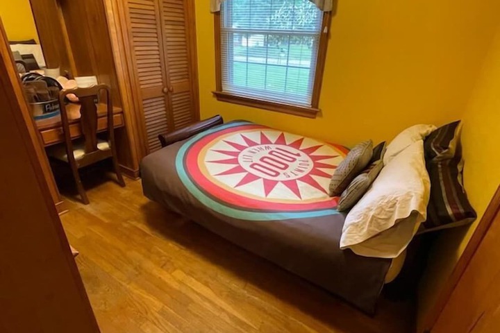 Room 18 of 50