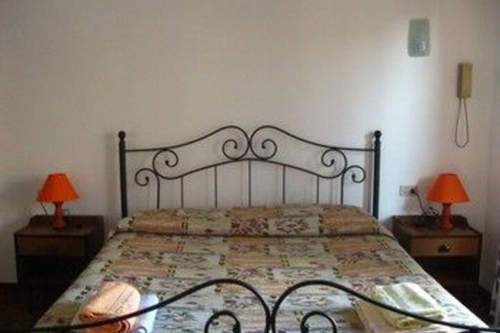 Room 15 of 30