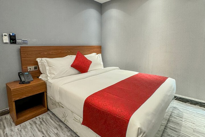 Room 6 of 26