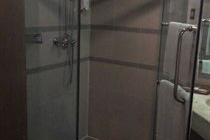 Room 2 of 19