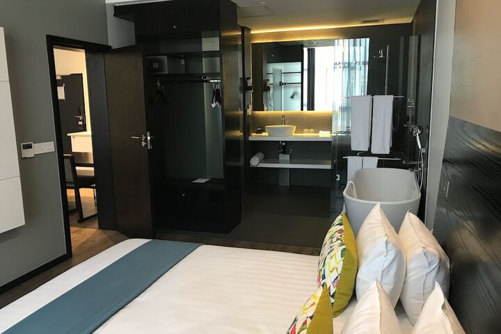 Room 10 of 56