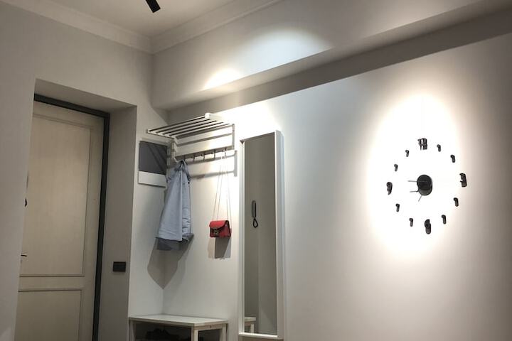 Room 13 of 146