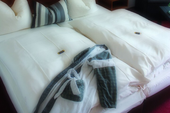 Room 7 of 10