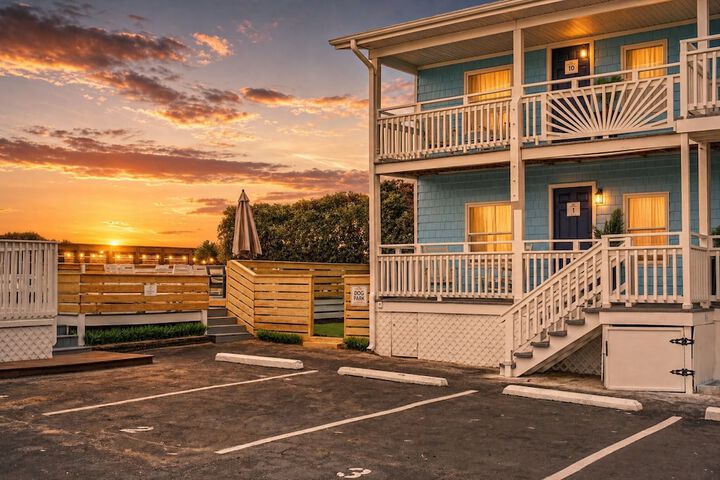 Hotel 137 of 144