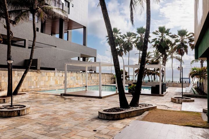 Pool Hotel