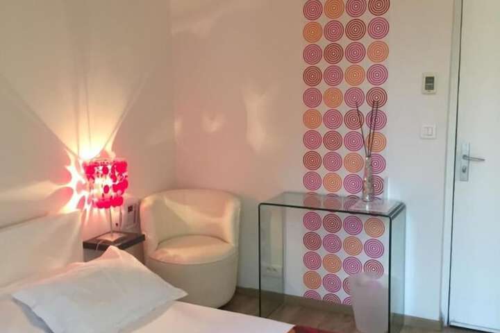 Room 29 of 65