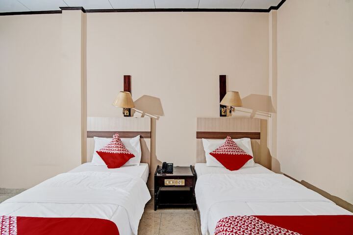 Room 18 of 30