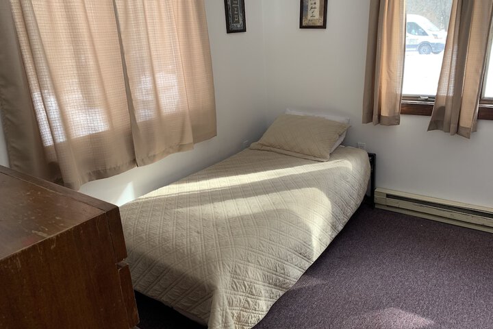 Room 21 of 122
