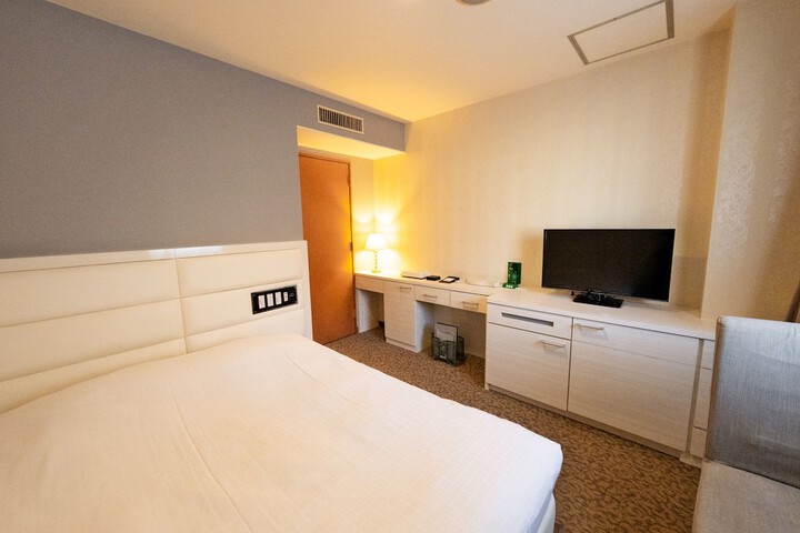 Room 150 of 239