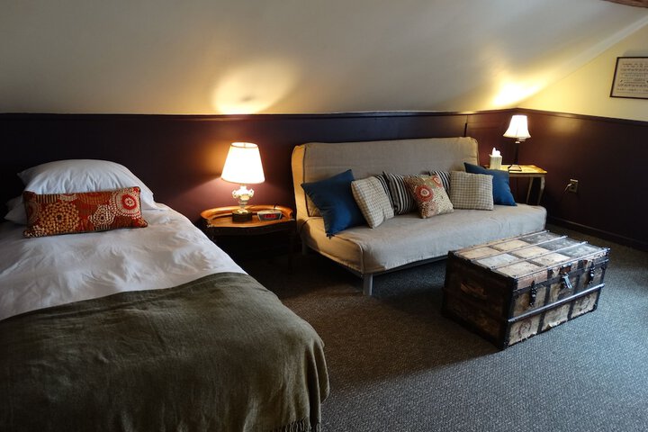 Room 7 of 70