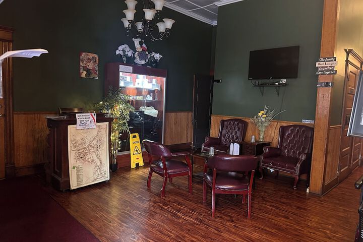 Entrance & Lobby