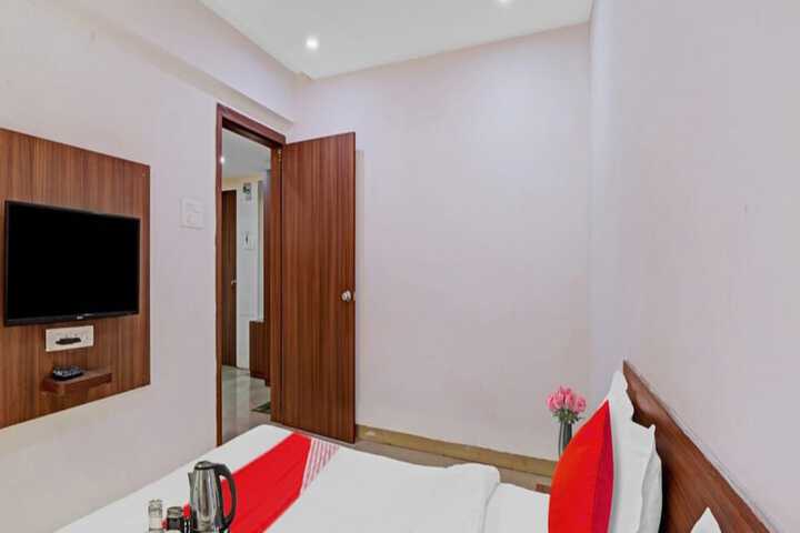 Room 3 of 6