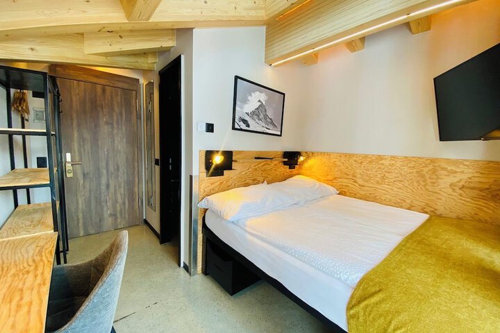 Room 19 of 41