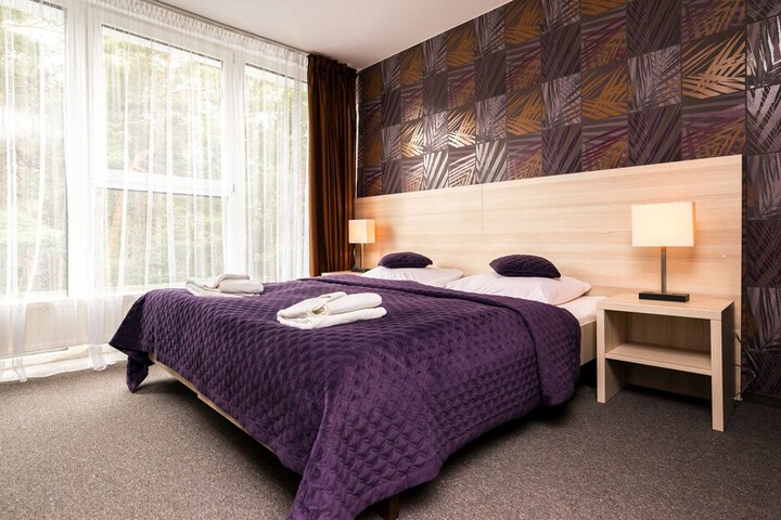 Room 3 of 53