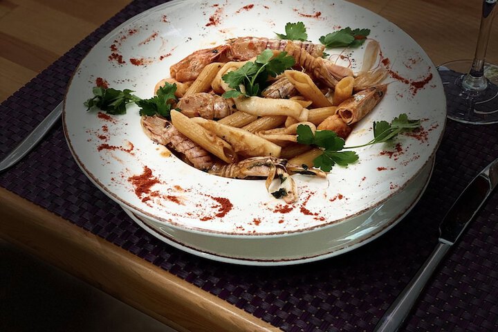 Dining 88 of 113