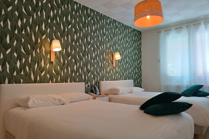 Room 28 of 54