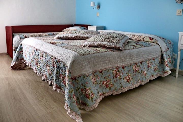Room 12 of 23