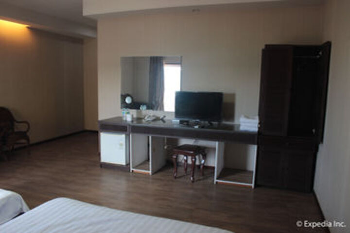 Room 63 of 79