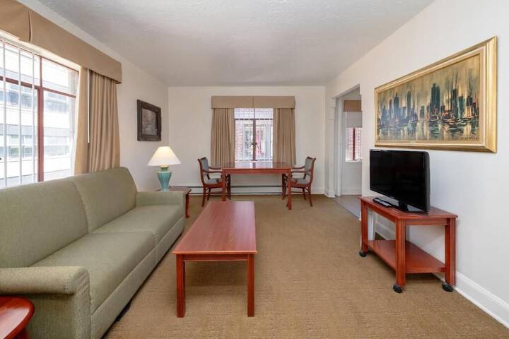 Room 43 of 64