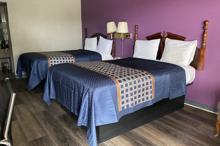 2 Double Beds (2 of 2)