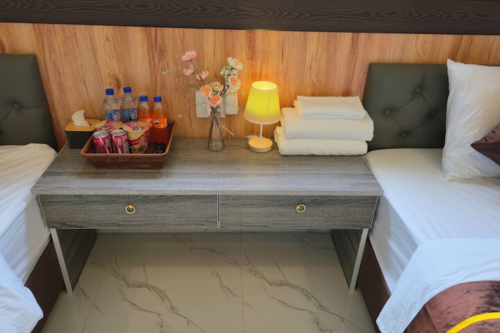 Room 36 of 62