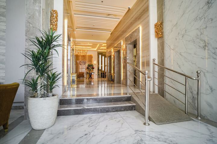 Hotel Interior 4 of 28