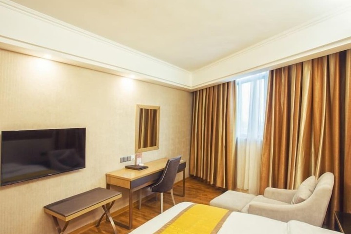 Room 27 of 44