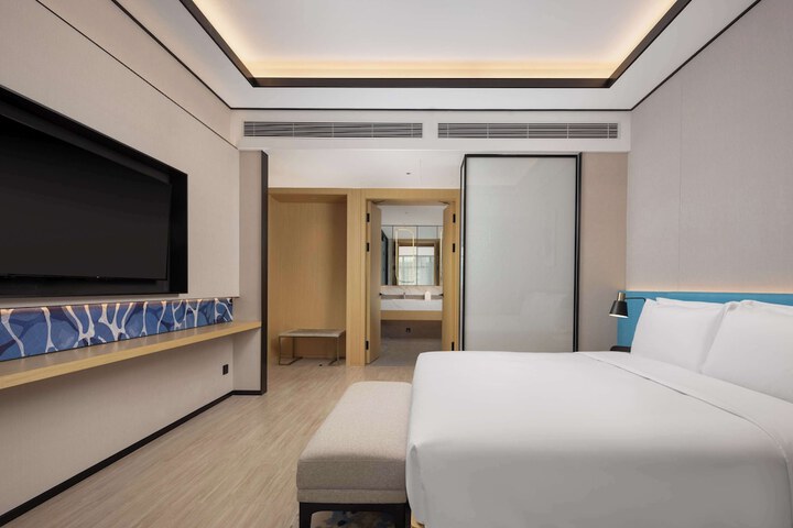 Room 21 of 57