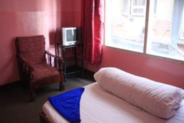 Room 2 of 5