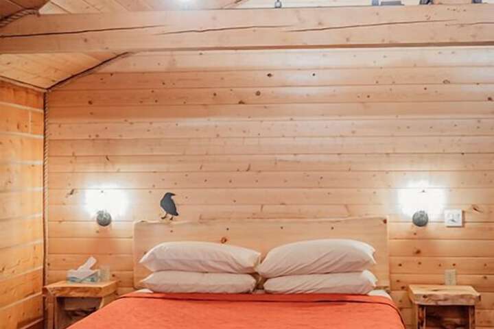 Room 6 of 27