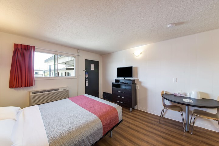 Room 14 of 46