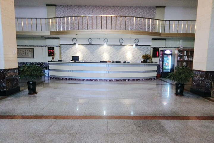 Huaxia Hotel