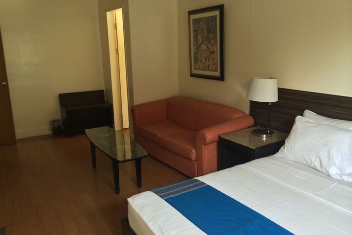 Room 19 of 161