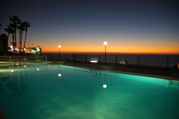 Hotel Pool
